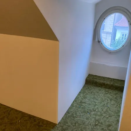 Betlemske Square Last Floor Apartment
